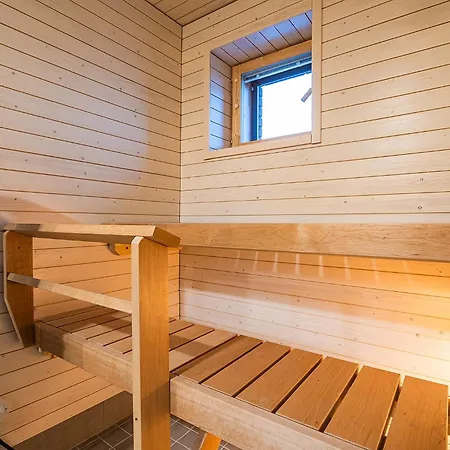 Spacious Executive Sauna Fast Wi-fi 아파트